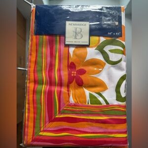 NIB Newbridge Floral Tablecloth 60 x 84